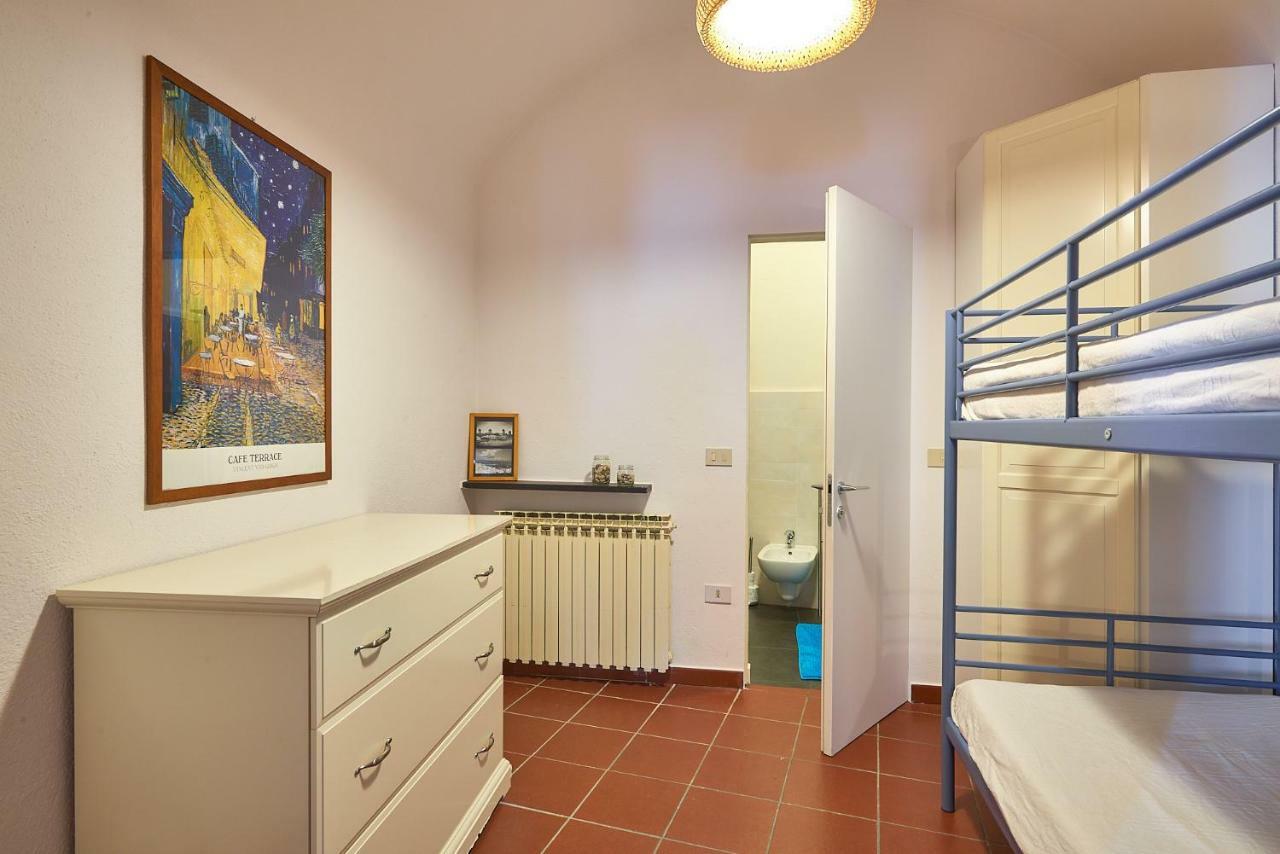 Holiday home Acasadigiuly *